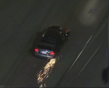 A Long Police Chase In Los Angeles Ends With The Suspect Boxed In - 7 December, 2016, Helicopter Footage.